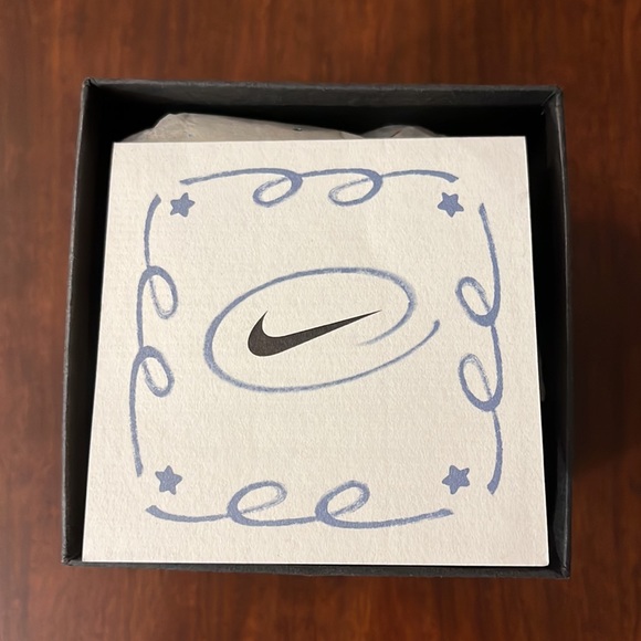 Nike card signed by Phil Knight and Xmas ornament, circa 1996, Sports Memorabili - Picture 8 of 11